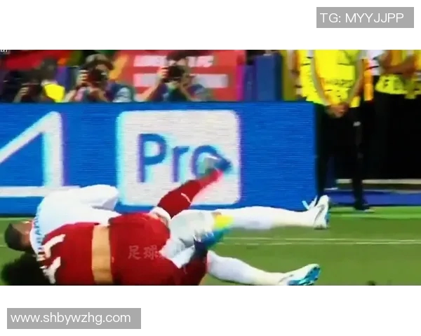 足球明星感人瞬间泪水流淌的背后故事与精彩瞬间合集